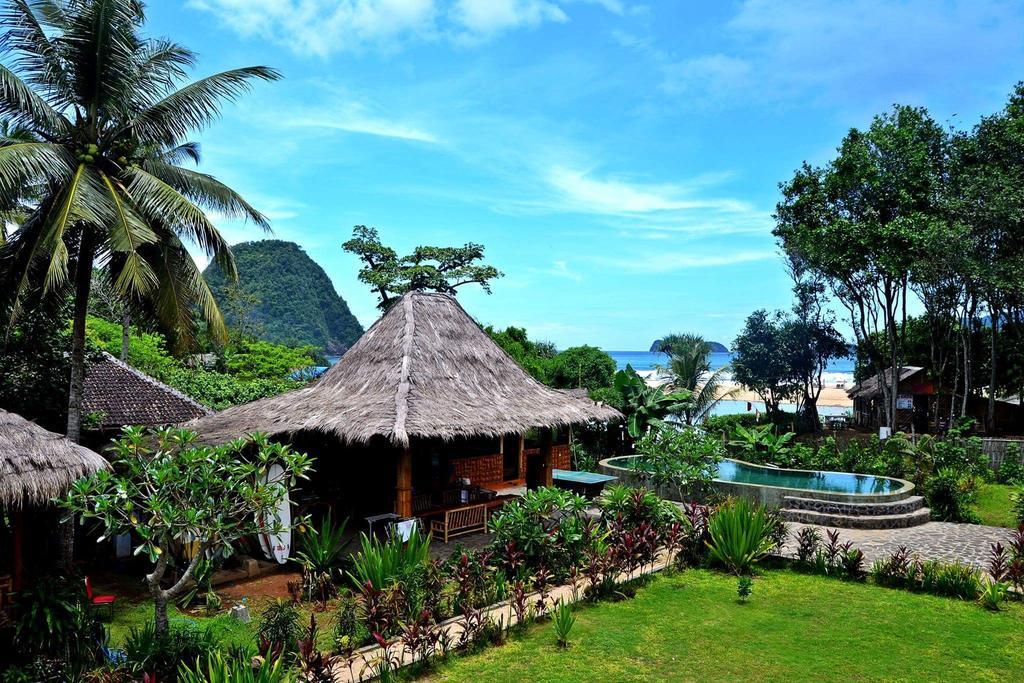 Hotel Mojosurf Camp Red Island Pasanggaran Exteriér fotografie