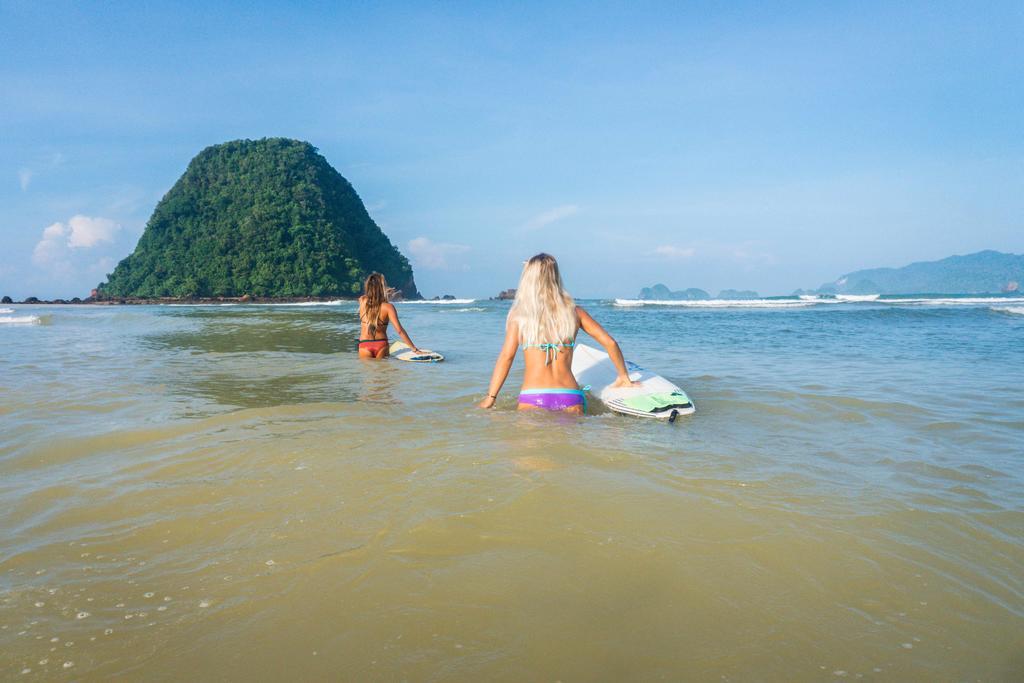 Hotel Mojosurf Camp Red Island Pasanggaran Exteriér fotografie