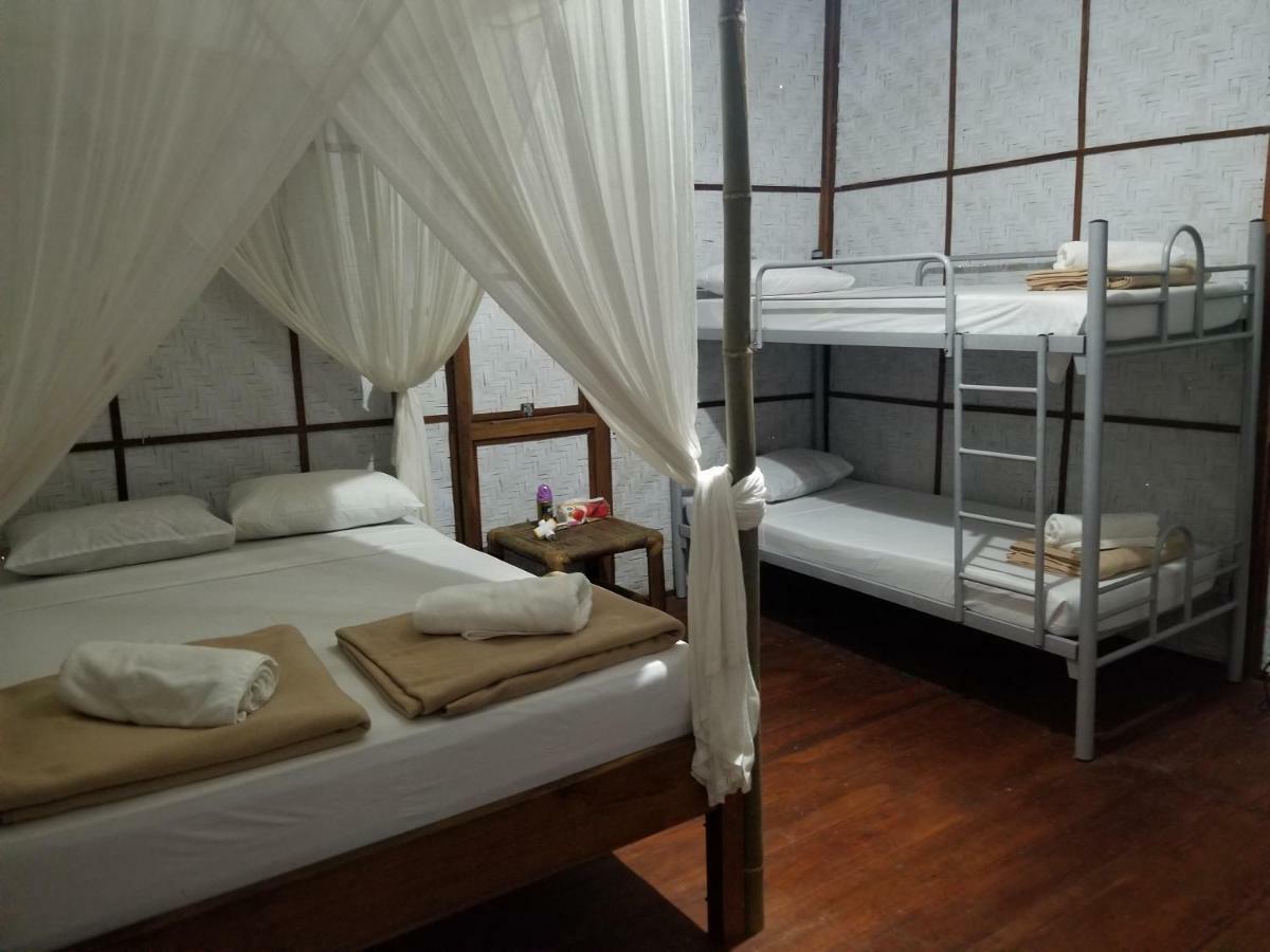 Hotel Mojosurf Camp Red Island Pasanggaran Exteriér fotografie